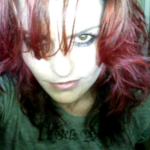 Meet your Posher, Kendra - Picture 1 of 1